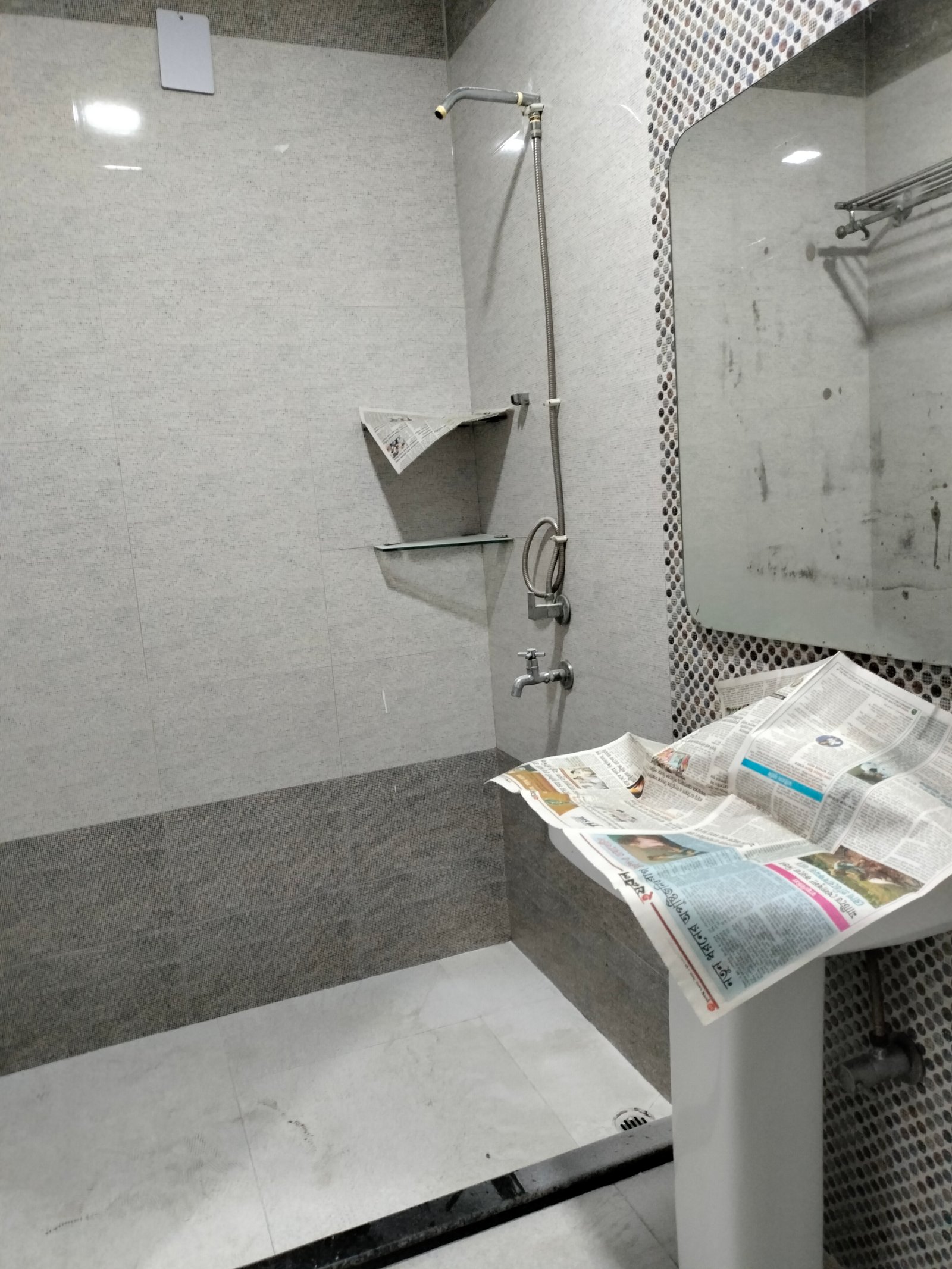 Fully furnished 3BHK apartment for sale in Madan Mohan Apartment