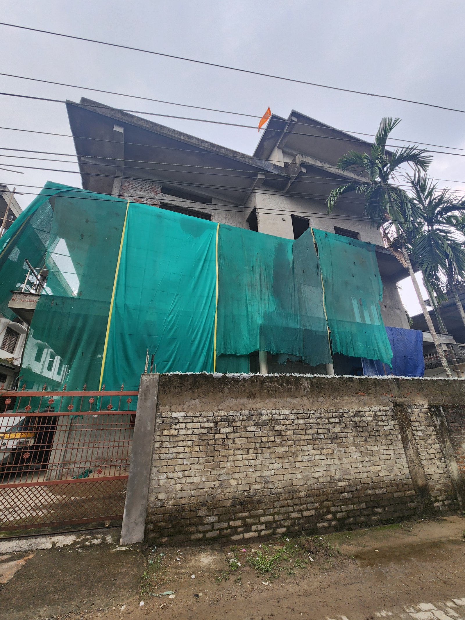 G+3 building for sale