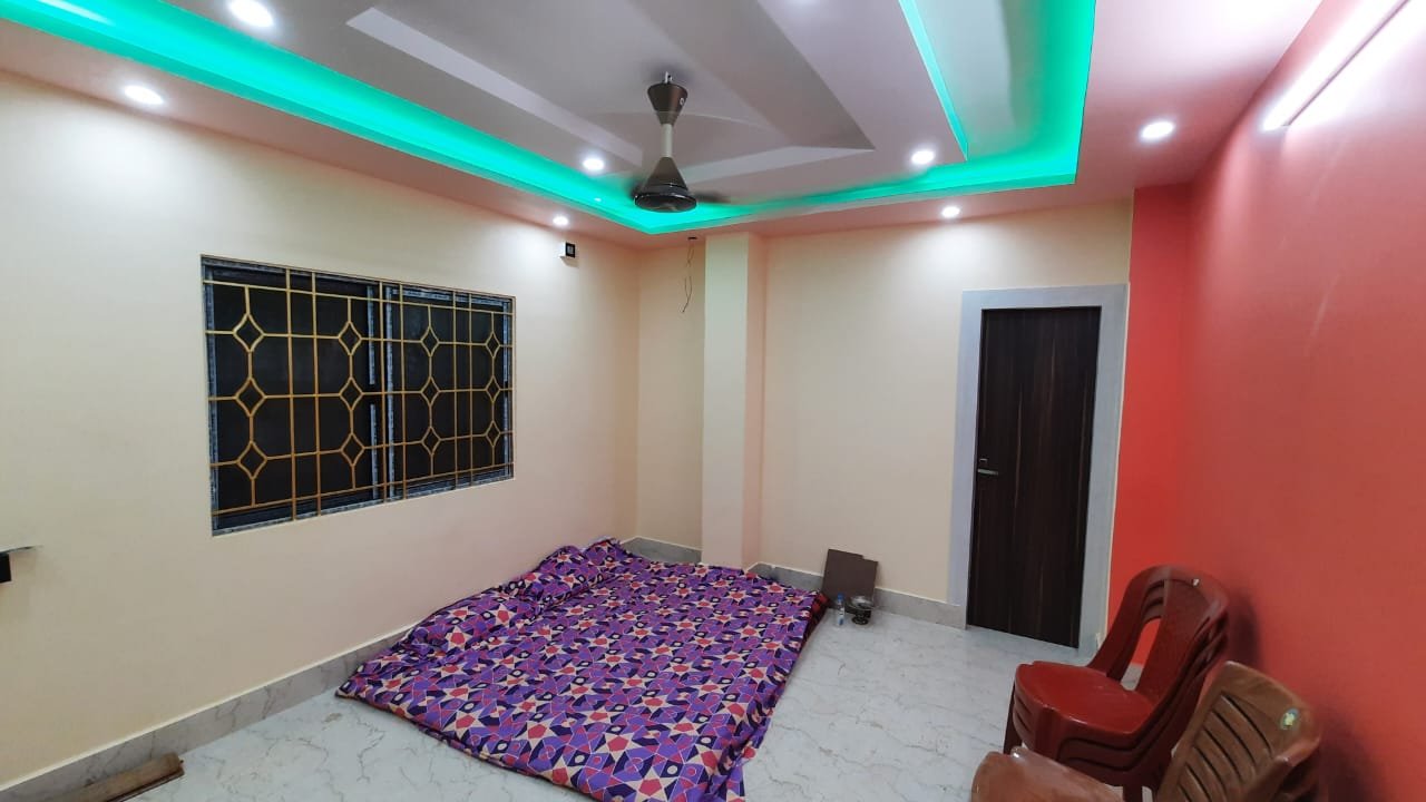 🏡 Independent 3 BHK Floor for Sale in Ambicapatty, Silchar 🚪✨