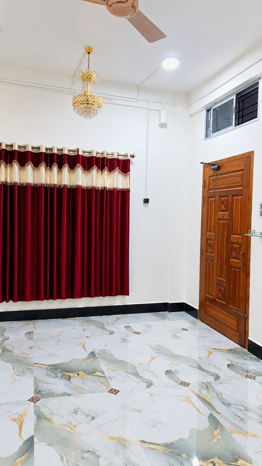 Semi Furnished 1 BHK Unit Available for Rent – Rongpur, Panitola.   A well-maintained, semi furnished 1 BHK residential