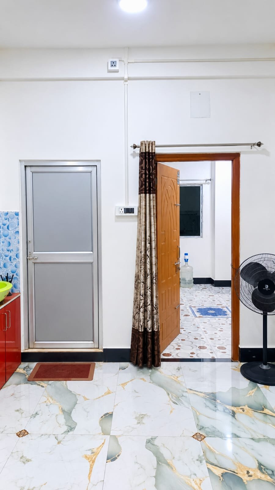 Semi Furnished 1 BHK Unit Available for Rent – Rongpur, Panitola.   A well-maintained, semi furnished 1 BHK residential