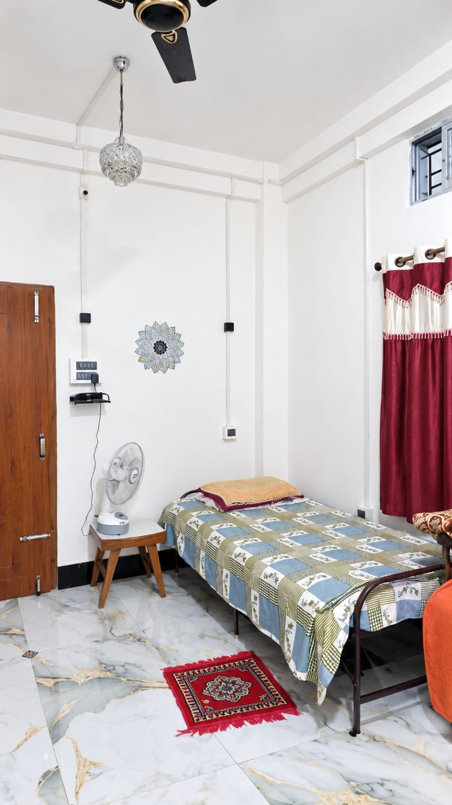 Semi Furnished 1 BHK Unit Available for Rent – Rongpur, Panitola.   A well-maintained, semi furnished 1 BHK residential