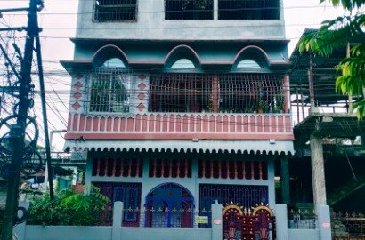 3 story building sale