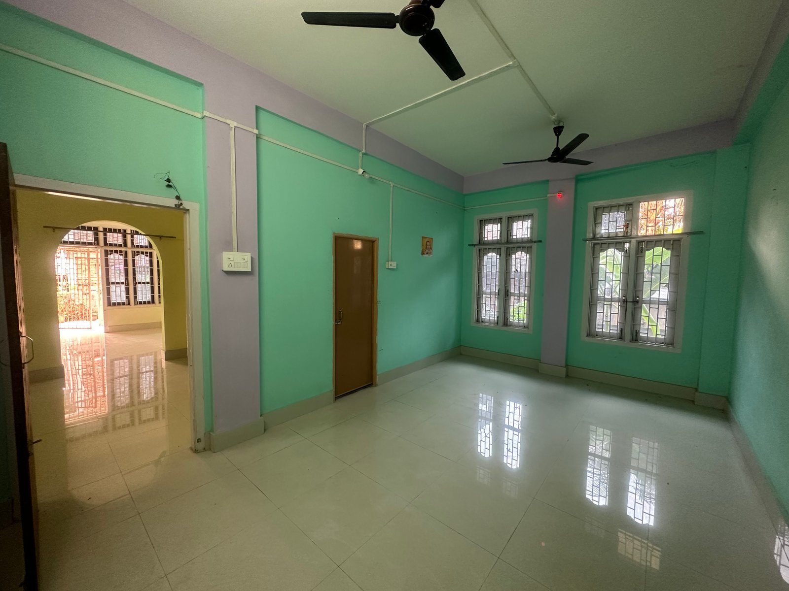 Spacious 2bhk apartment with homely and secured environment