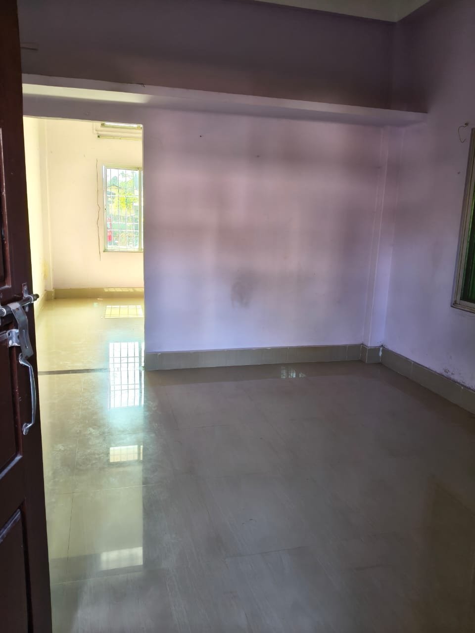 3bhk house rent. Attached kitchen bathroom. Car parking available