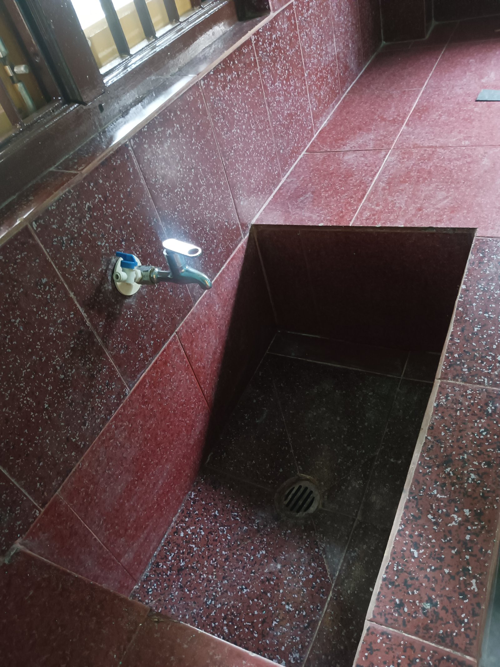 ROOM ON RENT ONLY FOR FAMILY - READ DESCRIPTION