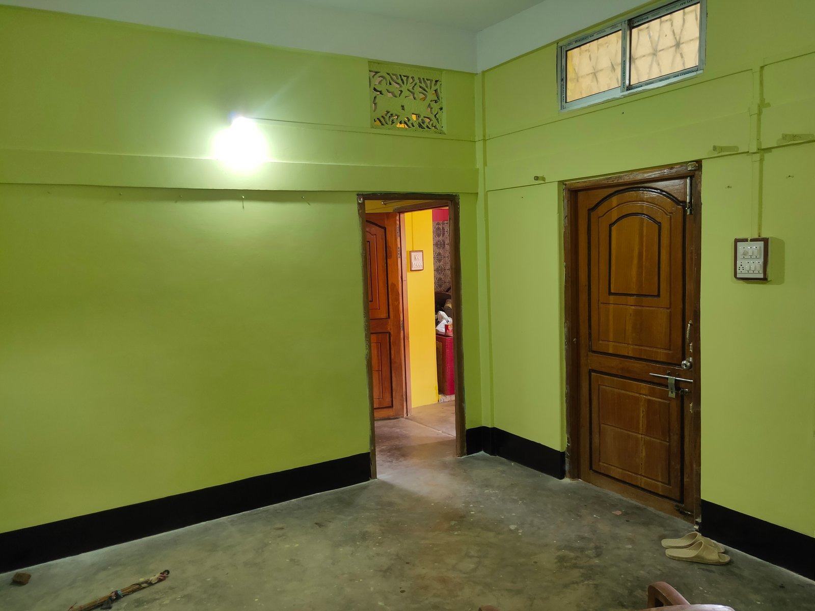 ROOM RENT 5500+Electricity bill Negotiable ( Meherpur Shivalik park)