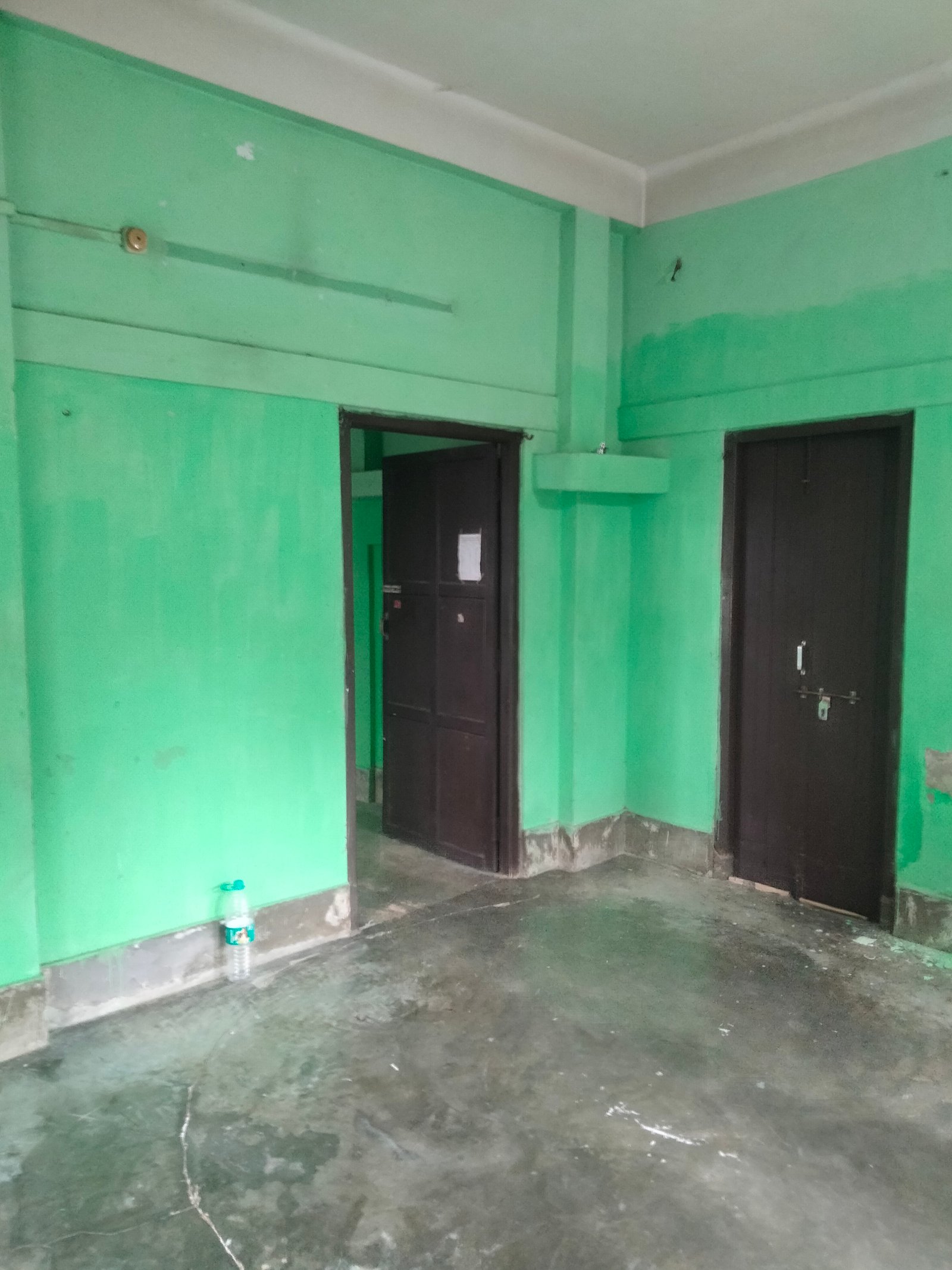 Rent at Rangirkhari at 4500 per month , phone number 7002341419