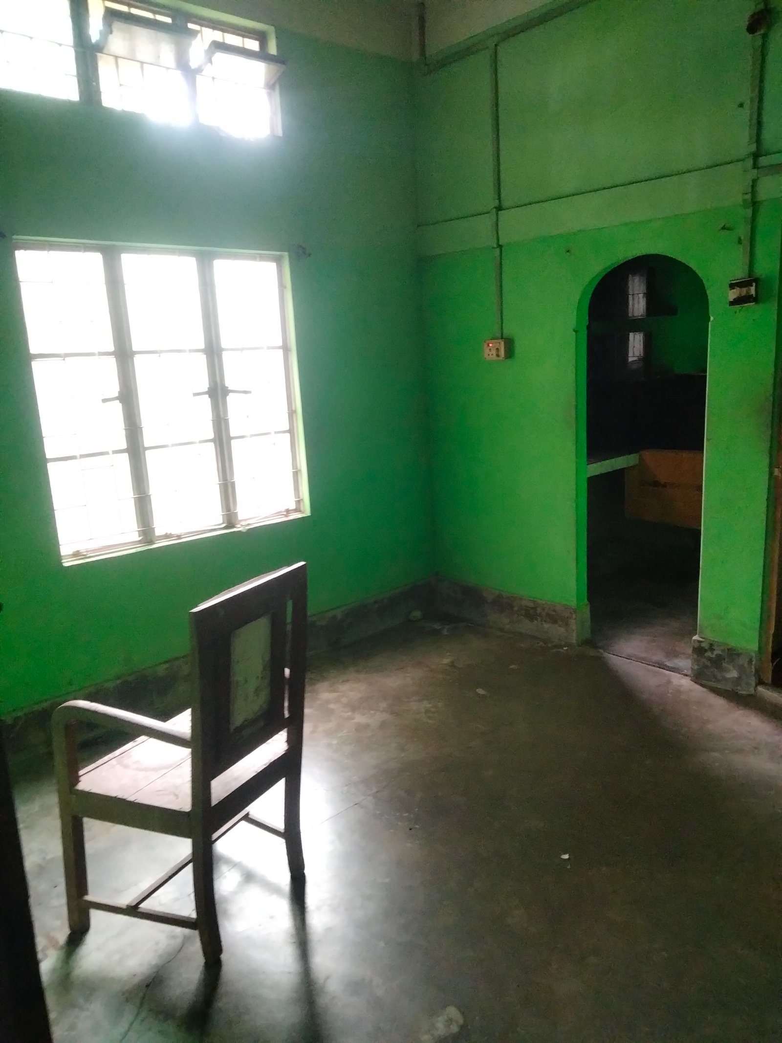 Rent at Rangirkhari at 4500 per month , phone number 7002341419
