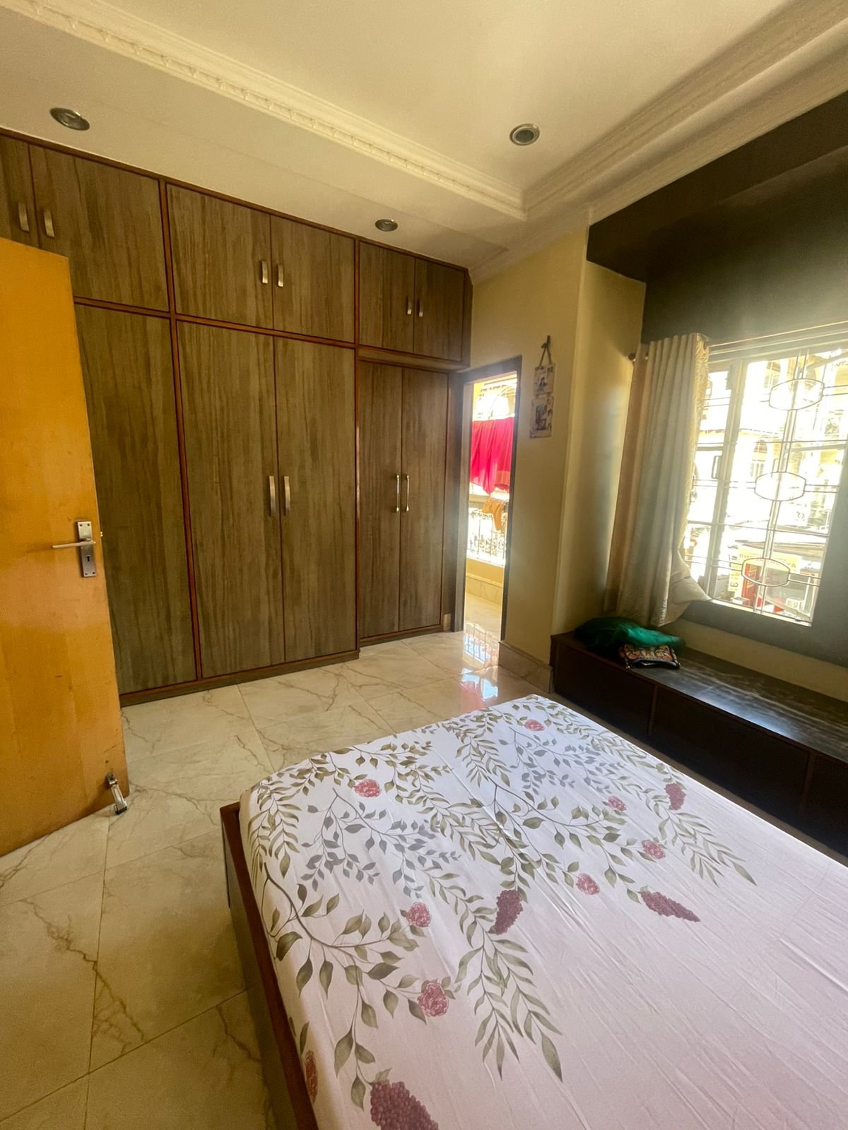 4.5 BHK Apartment for Sale in Ambicapatty Main Road
